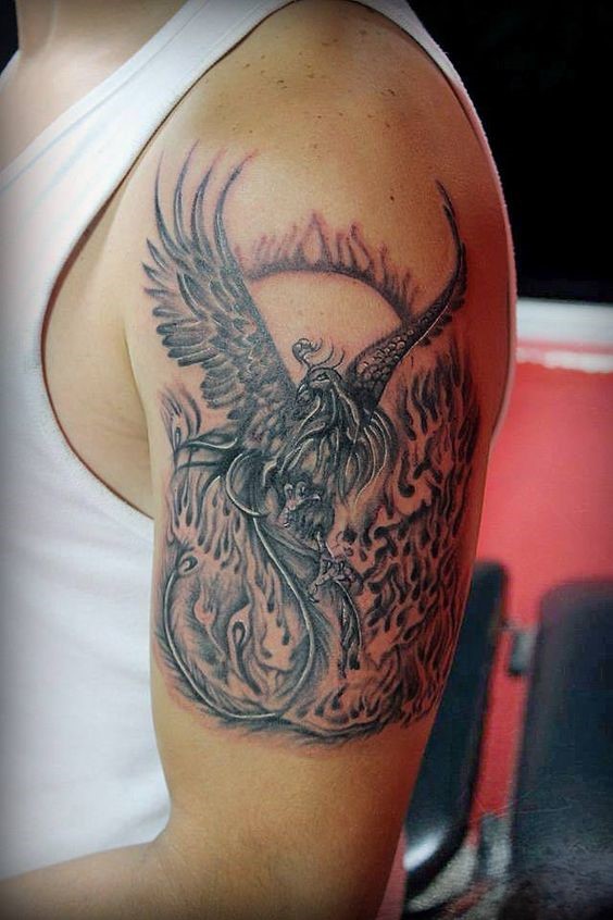 tattoo phượng hoàng lửa đơn sắc của khách cực đẹp