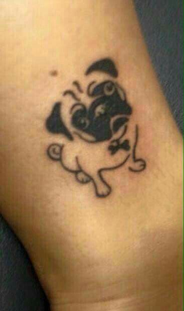 kiểu xăm hình con chó Pug mini ngộ nghĩnh