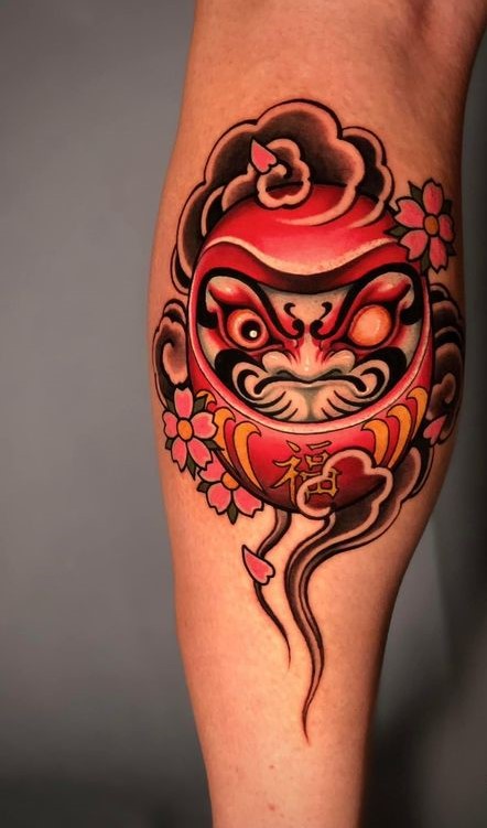 phong cách xăm hình daruma độc đáo có màu nổi bật