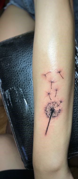 tattoo bồ công anh mini tuyệt đẹp