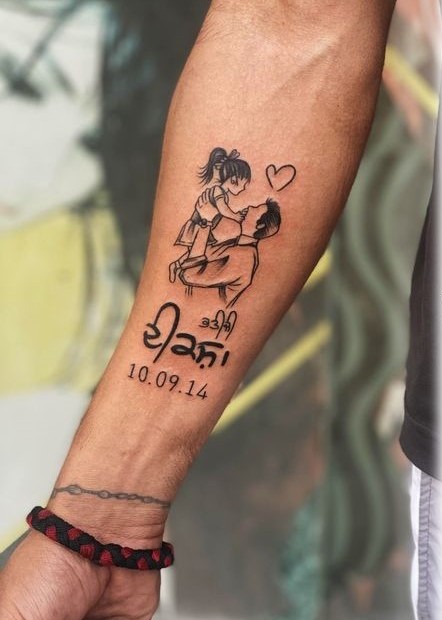 tattoo cha con mini kem chữ siêu đơn giản