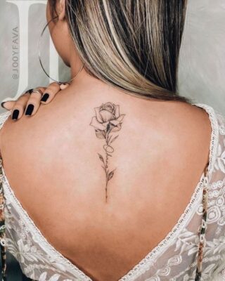 tattoo hoa hồng nghệ thuật