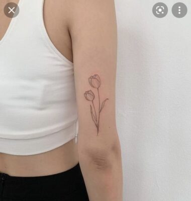 tattoo tulip tinh tế