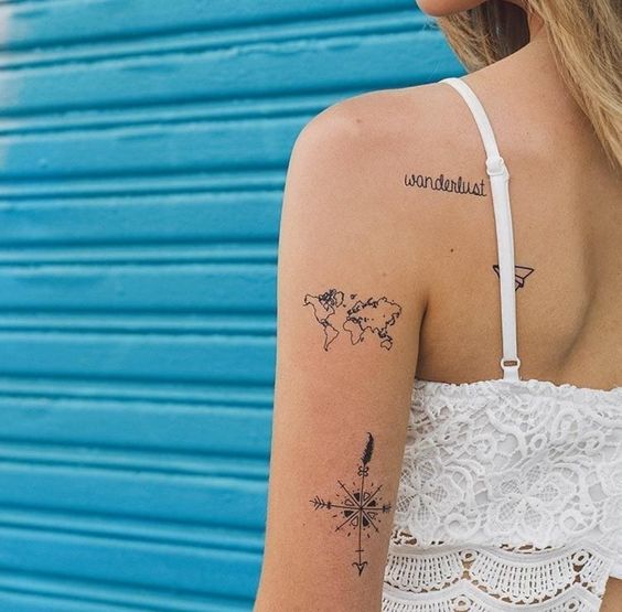 hình xăm mini la bàn kết hợp bản đồ