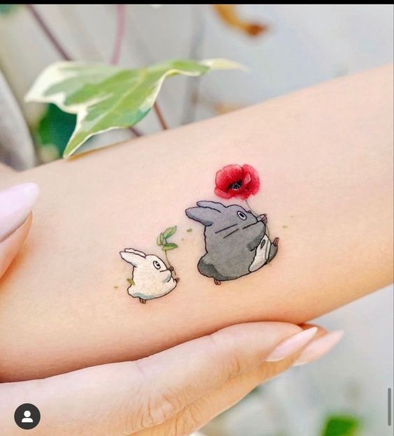 hình xăm mini totoro tình bạn