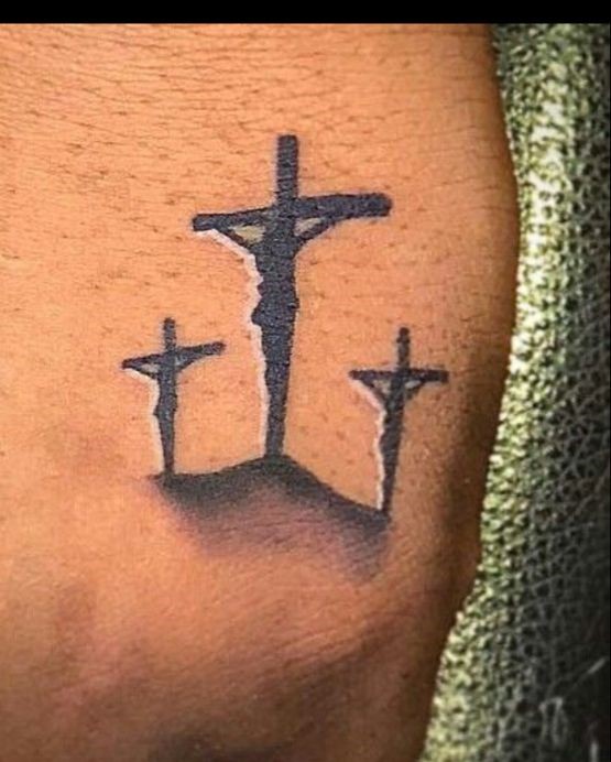 tattoo ba cây thánh giá mini