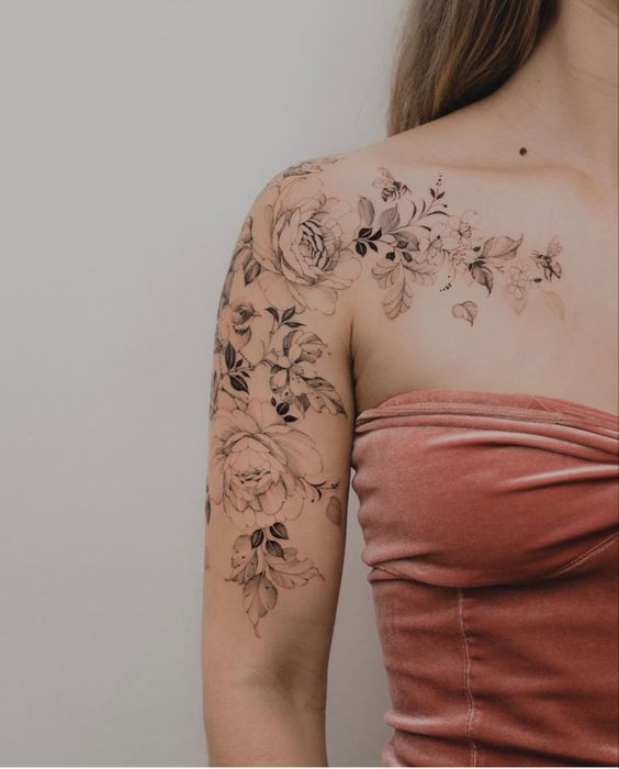 tattoo mini hoa mẫu đơn lãng mạn