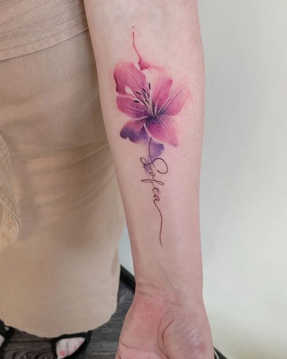 tattoo mini hoa mẫu đơn rực rỡ