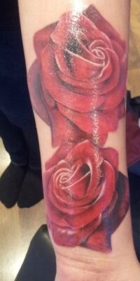 Tattoo hoa hồng cực điệu nghệ