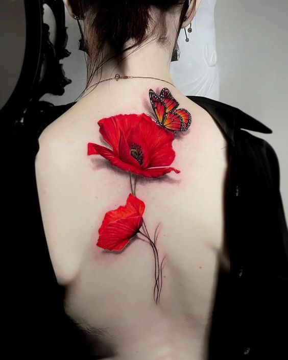 Tattoo hoa sau lưng đỏ tươi