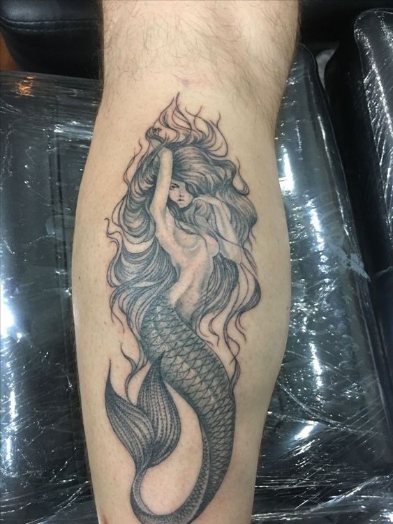 cực chất với kiểu tattoo nàng tiên cá của anh khách