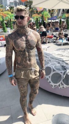 cực nghệ với mẫu xăm kín người siêu chất