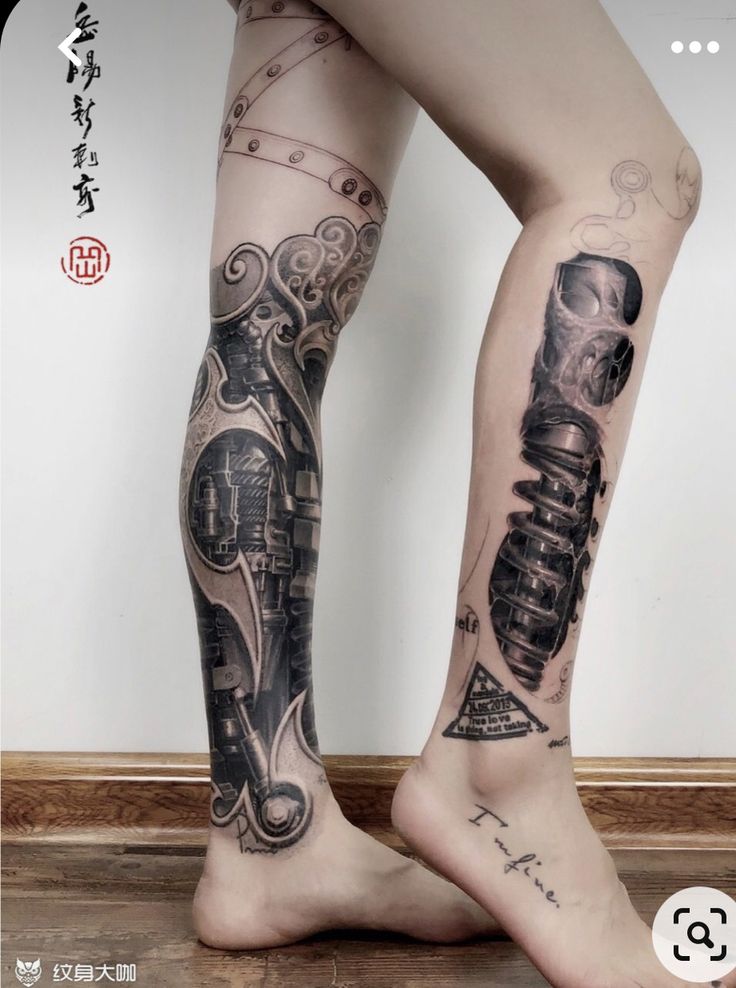 độc đáo với kiểu tattoo chân hình phuộc xe