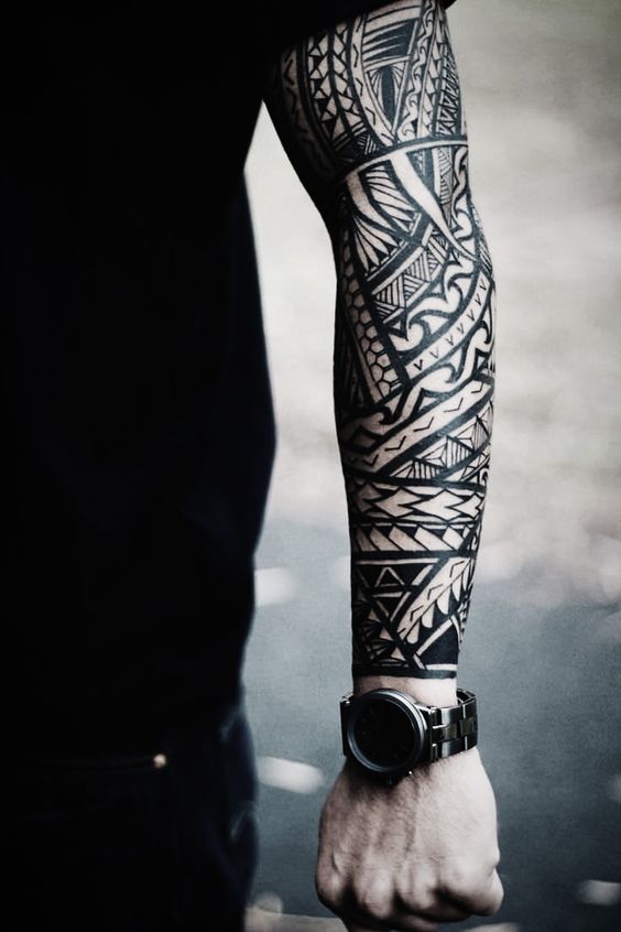 full cánh tay với mẫu tattoo họa tiết độc đáo