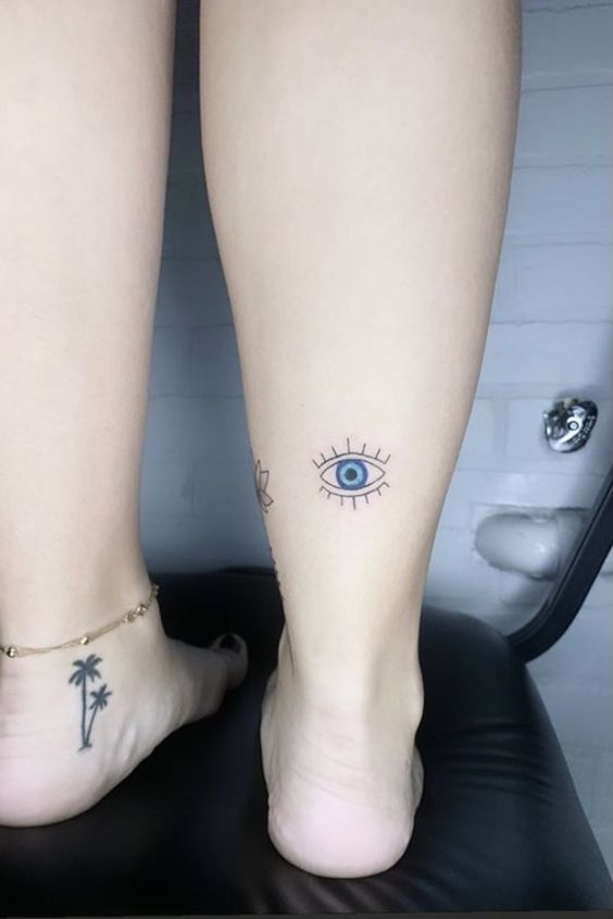 hình tattoo mini ở chân cực đẹp