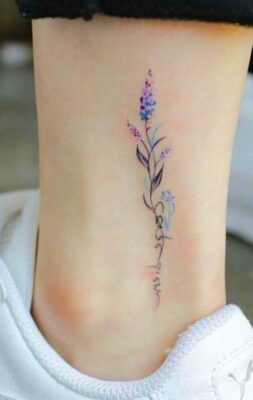 hình xăm cây hoa lavender siêu tinh tế