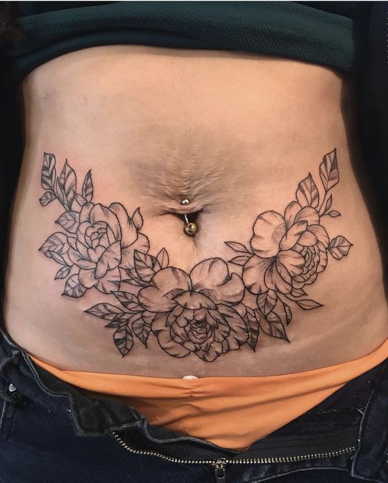 hình xăm che vết mổ sẹo cho nữ ở bụng