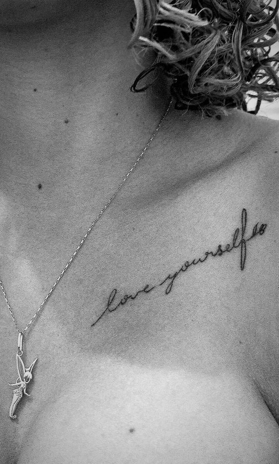 hình xăm chữ mini cho nữ