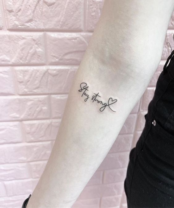 hình xăm chữ mini động viên bản thân