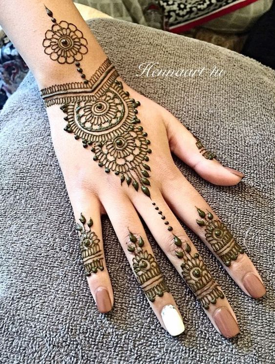 hình xăm henna cực chất cho nữ hình xăm henna cực chất cho nữ