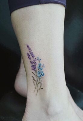 hình xăm hoa lavender ở chân đẹp