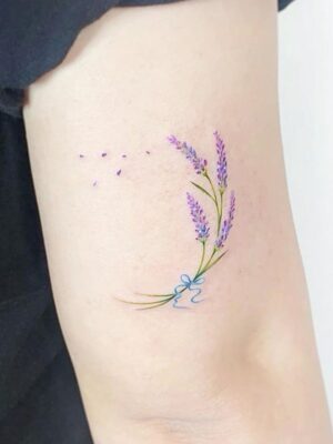 hình xăm hoa lavender nhỏ xinh