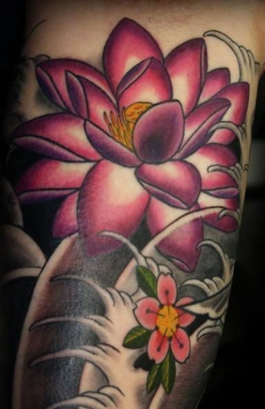 hình xăm hoa sen bí ẩn hình xăm hoa sen bí ẩn