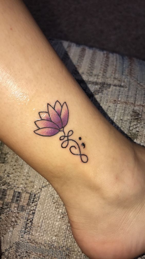 hình xăm hoa sen tím đẹp