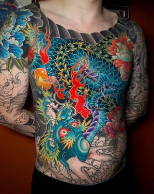 hình xăm trước người cực ngầu cho khách