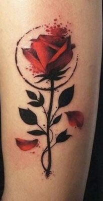 Mẫu hình xăm hoa hồng cho nữ nghệ thuật