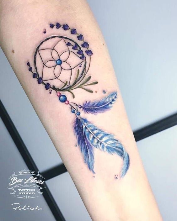 mẫu tattoo chuông gió ở cẳng tay