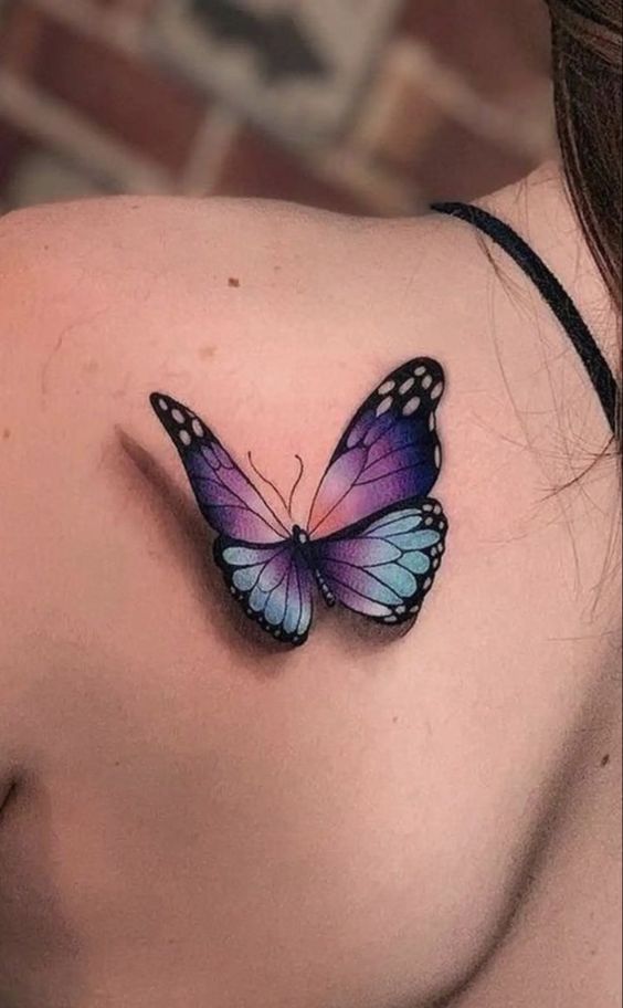 mẫu tattoo con bướm sau vai cực nét