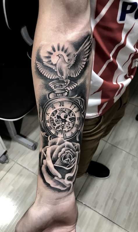 mẫu tattoo đen trắng hình hoa nghệ thuật