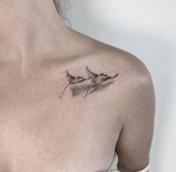 mẫu tattoo đôi cá bơi cực đẹp