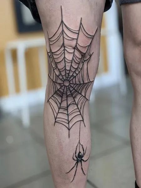 mẫu tattoo mạng nhện ở chân cực chất