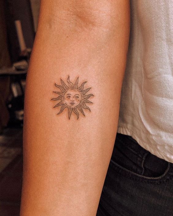 mẫu tattoo ông mặt trời cực chất