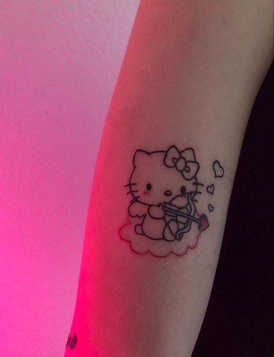 mẫu tattoo thần tình yêu hello kitty