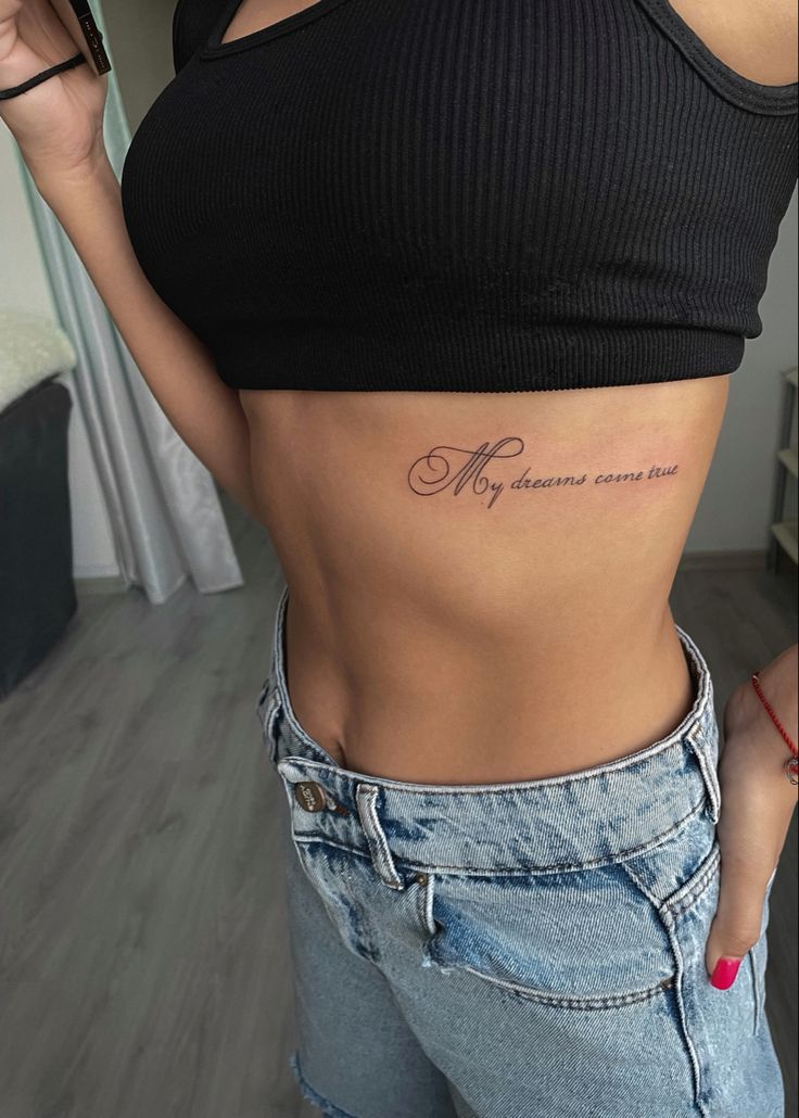 mẫu xăm cực kỳ xinh đẹp cho nữ