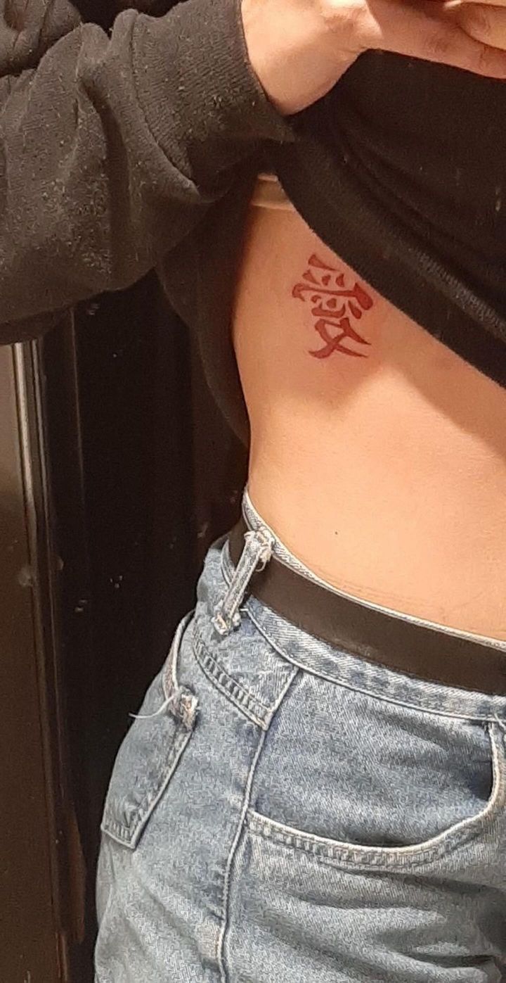 mẫu xăm đơn giản nhẹ nhàng cho nữ