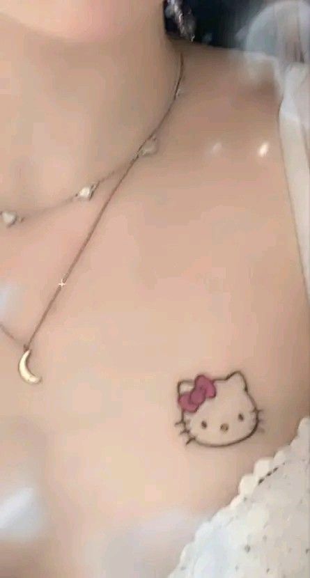 mẫu xăm hello kitty mini