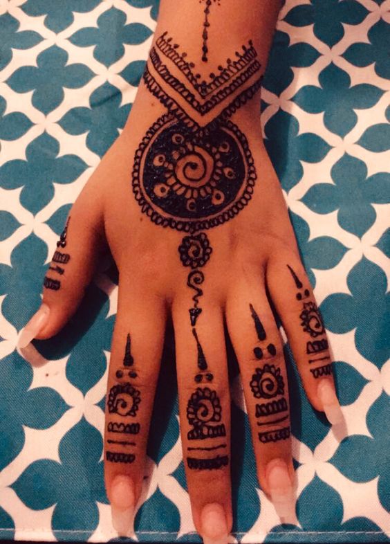 mẫu xăm henna với họa tiết độc đáo mẫu xăm henna với họa tiết độc đáo