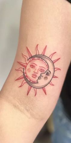 mẫu xăm hình tròn ở bắp tay cực chất