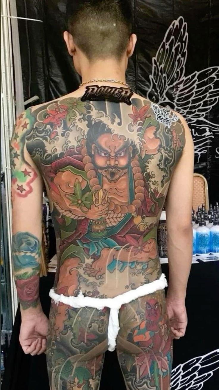 nghệ thuật tattoo kín người độc đáo