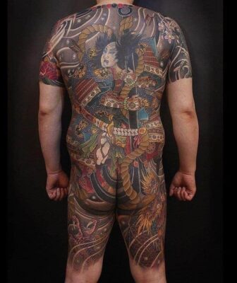 tattoo full người với những chi tiết độc đáo