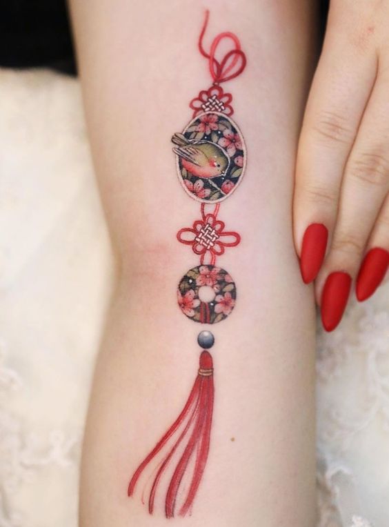 tattoo bùa may mắn nhẹ nhàng cho nữ