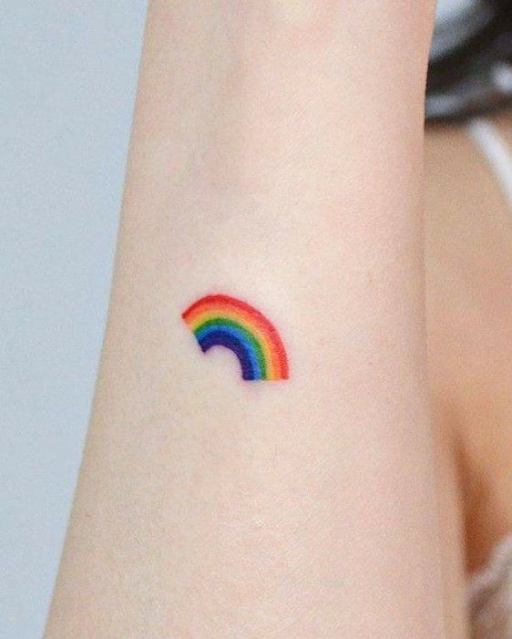 tattoo cầu vồng nhỏ xinh cực cute