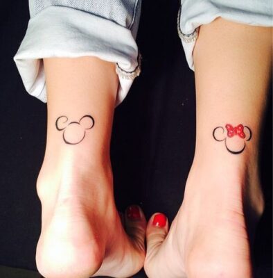 tattoo chuột mickey đơn giản