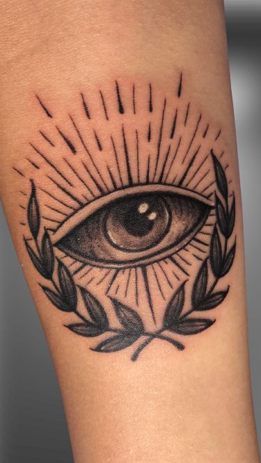 tattoo con mắt cực thu hút