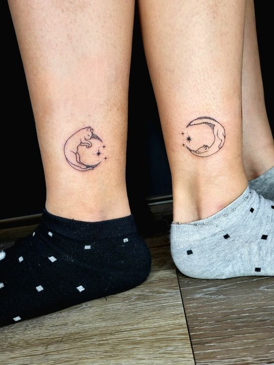 tattoo con mèo theo mẫu hình tròn đẹp