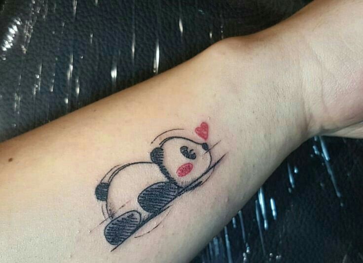 tattoo gấu trúc lười biếng ở cẳng tay tattoo gấu trúc lười biếng ở cẳng tay